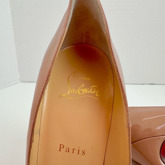 Christian Louboutin
So Kate Patent Pointed-Toe Red Sole Pump - Picture 6 of 12